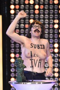 Goya 2014: Los Femen chanantes, Chicote en Caníbal, las lágrimas de Terele y Bardem contra Wert