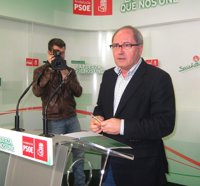 PSOE-A espera que una vez que PP-A designe a su nuevo líder tenga "autonomía y deje de ser una franquicia" de Génova