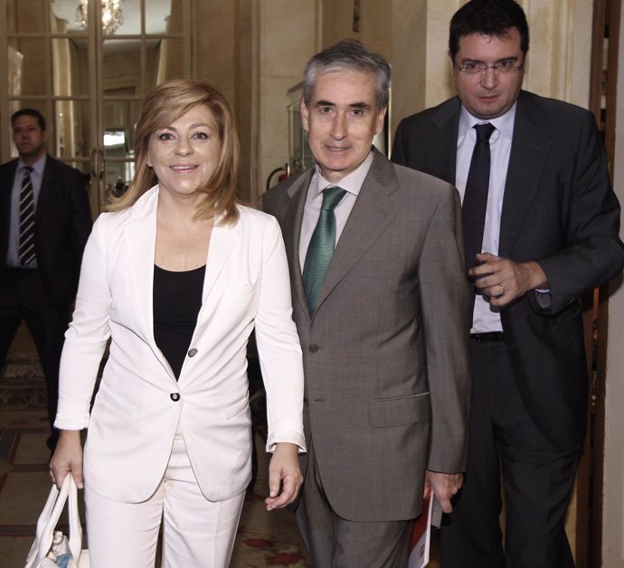 Los socialistas Elena Valenciano, Ramón Jáuregui y Óscar López