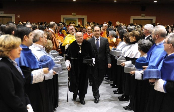 Diego en el acto académico de Santo Tomás de Aquino