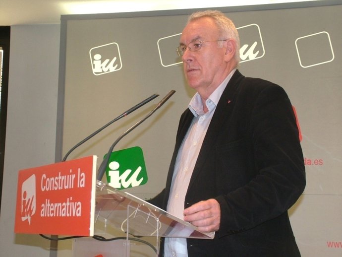 El coordinador federal de IU, Cayo Lara