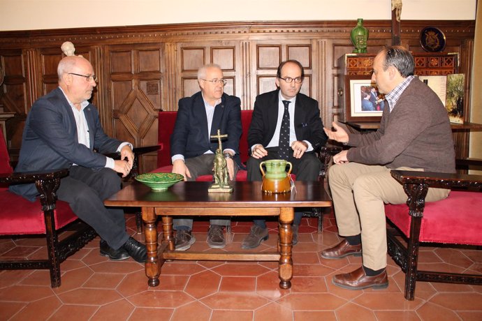Arias, Medina, Albendea y Robles, en la reunión sobre el Palacio de los Cobos.