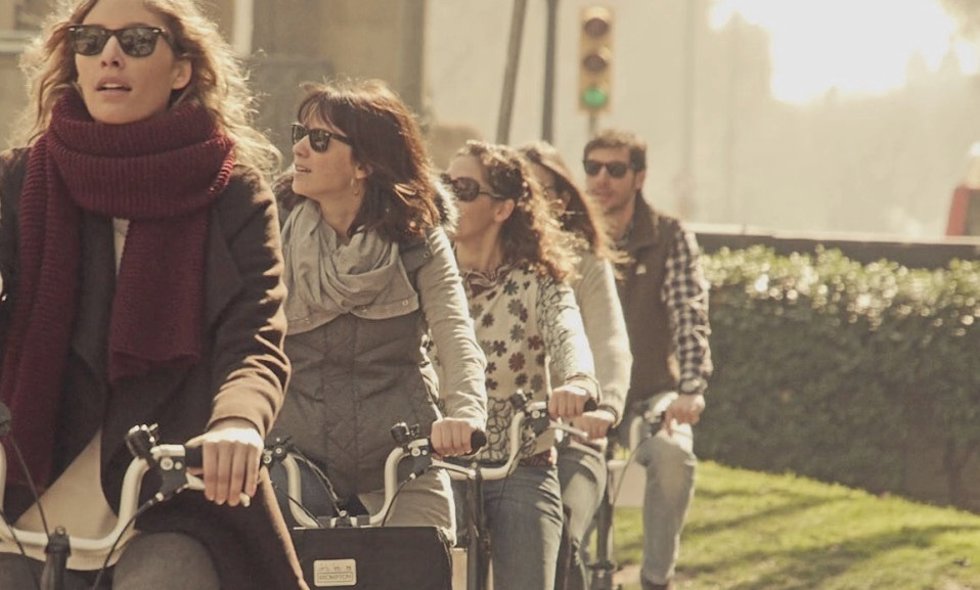 TURISTAS EN BICICLETA