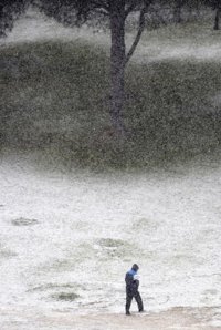 La capital activa el Plan de Emergencias Invernales por la nieve