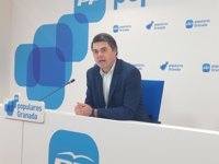 Rojas (PP-A) muestra su respaldo "cien por cien" a Moreno Bonilla, que ve "idóneo" para lograr "el cambio" en Andalucía