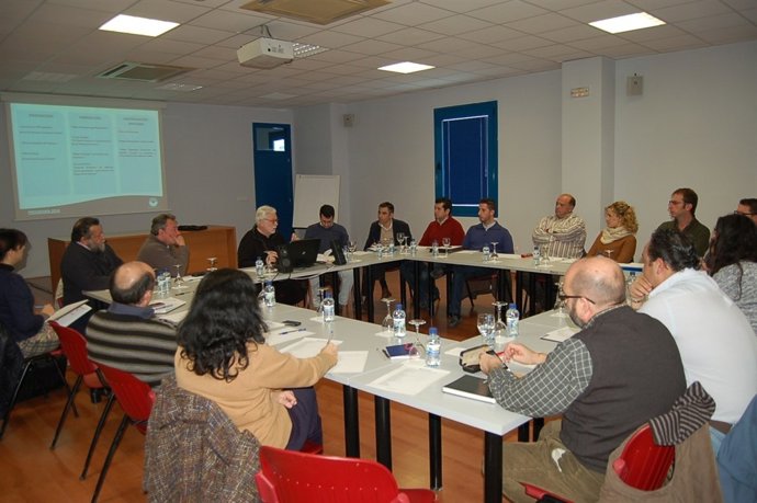Reunión con las empresas de las artes escénicas en Alcalá de Guadaíra