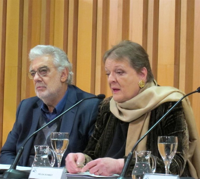 Plácido Domingo y Helga Schmidt en el Palau de les Arts