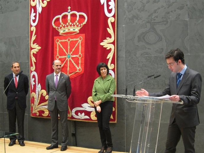 Entrega del premio de Aula de Derecho Parlamentario.
