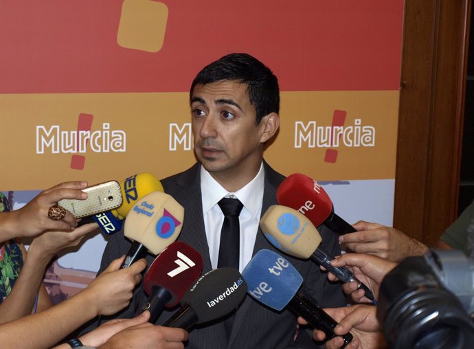 Portavoz UPYD Murcia, Rubén Serna