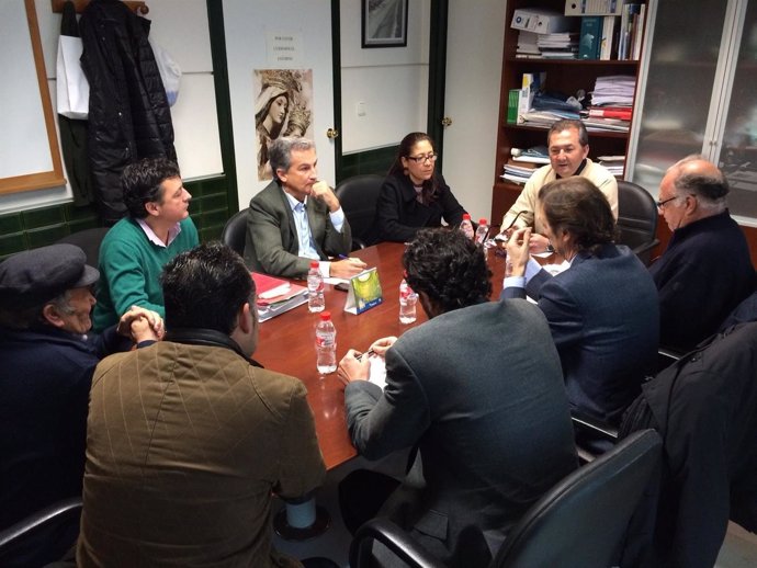 Reunión entre la APPA y el Ayuntamiento de Punta. 