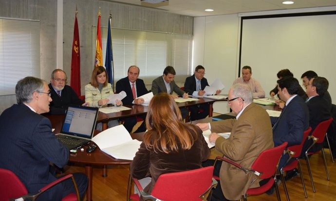 Vélez en la reunión del Consejo Autonómico de Relaciones Laborales
