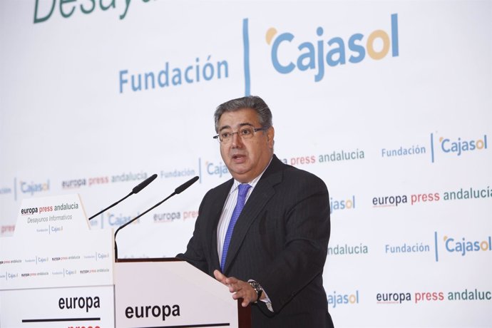 Zoido en los desayunos informativos de Europa Press