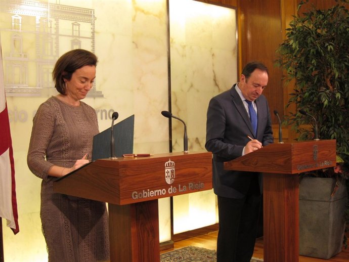 Firma adenda Sanz y Gamarra del Palacio de Justicia