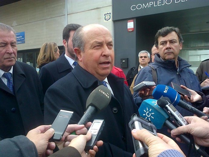 El alcalde de Granada, José Torres Hurtado.