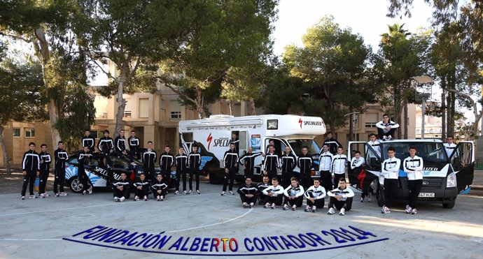Contador presenta su equipo en Segovia
