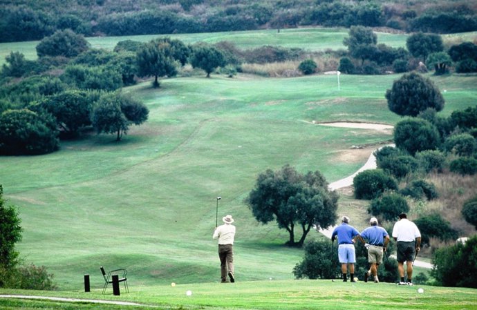 Golf turismo jugadores deporte turistas Costa del Sol birdies
