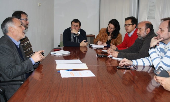 García con los representantes sindicales.