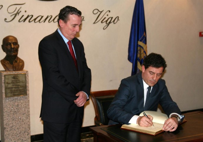 BESTEIRO REITERA O COMPROMISO DE CONSENSO DO PSDEG PARA BUSCAR SOLUCIÓNS AO DESE