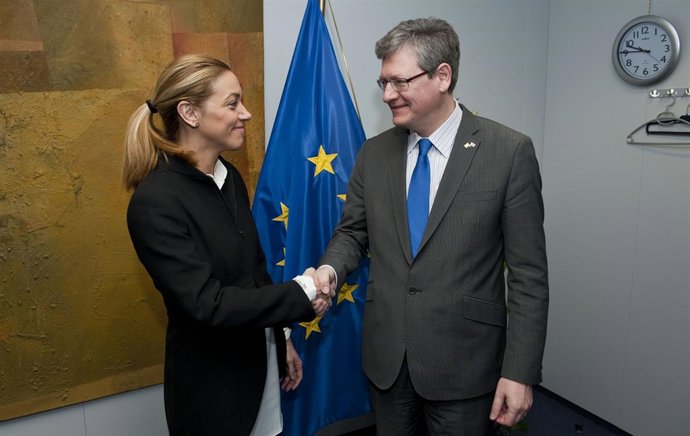 Reunión entre Cristina Mazas y el comisario europeo de Empleo, Lázslo Andro 