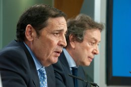 De Santiago-Juárez y Saez Aguado presentan la reordenación en Atención Primaria