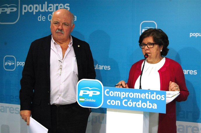 Aguirre y Sánchez en la sede del PP de Córdoba