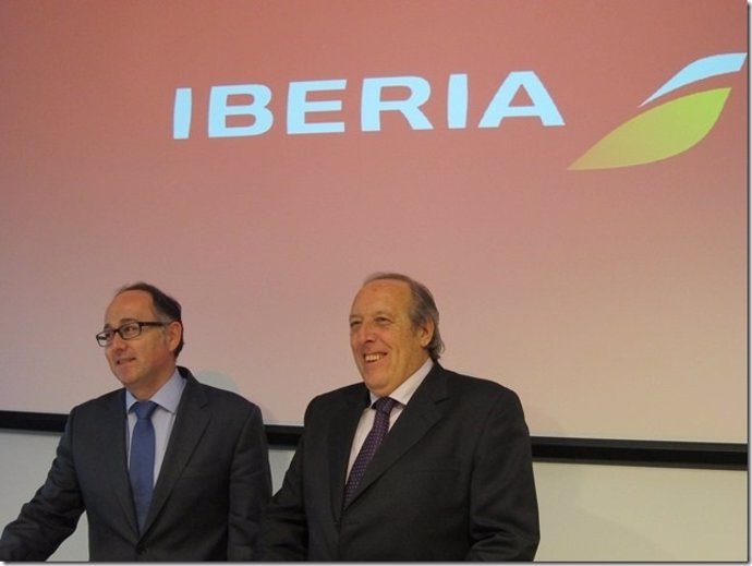 Iberia y Sepla sellan su acuerdo en la nueva sede de la aerolínea