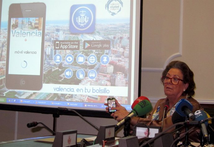 Barberá presenta la app 'Ciudad Valencia'.