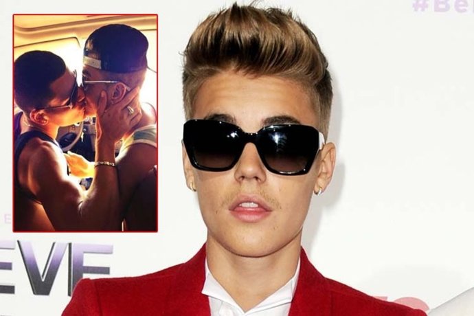Un chico parecido a Justin se besa con otro chico y se crea la confusión 