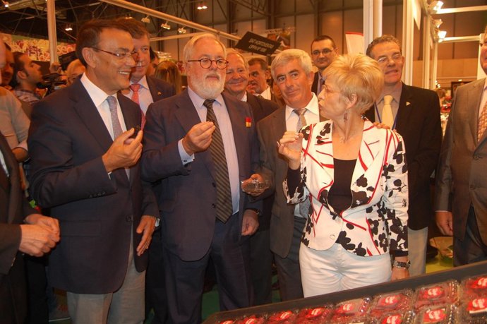 El ministro de Medio Ambiente, Miguel Arias Cañete, con Ignacio Caraballo.