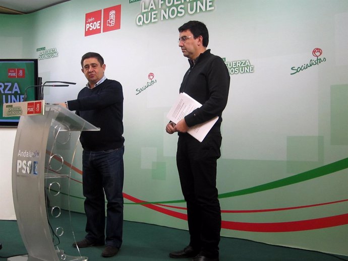 Francisco Reyes, junto a Mario Jiménez, en la rueda de prensa.