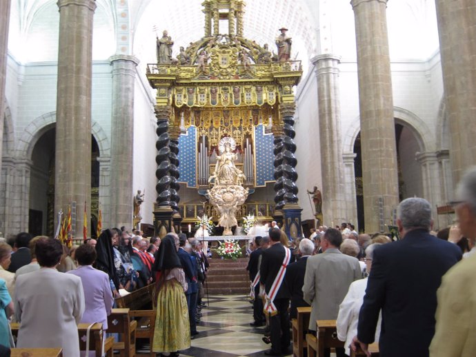 Eucaristía en la Basílica de Santa Mª de los Corporales en el día del Corpus