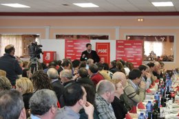 Besteiro interviene ante militantes en una comida en Silleda