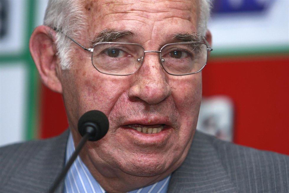 Luis Aragones