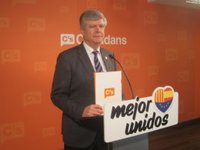 C's exige a Mas que se deje de "publirreportajes"