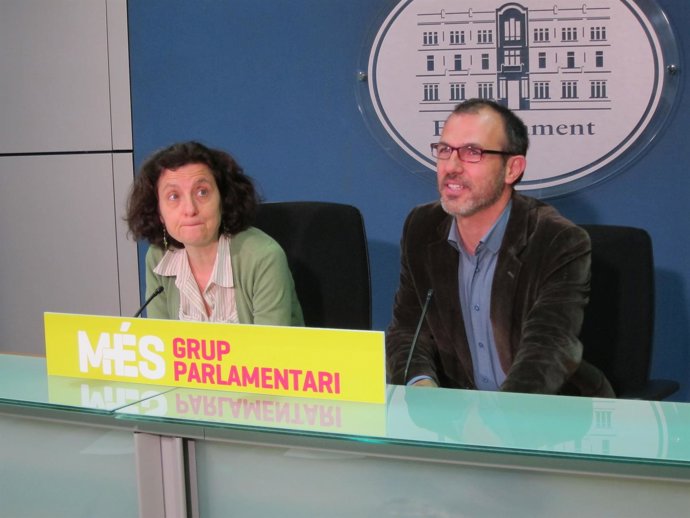 Fina Santiago y Biel Barceló