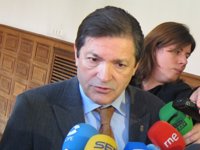 Javier Fernández celebra "la buena noticia" del fallo judicial favorable a los trabajadores de Tenneco