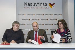 El consejero Zarraluqui con los representantes de París 365