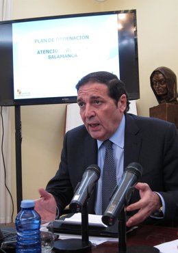 El consejero de Sanidad, Antonio María Sáez