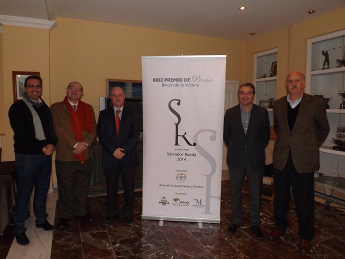 El alcalde de Rincón, Francisco Salado, presenta el Premio Salvador Rueda