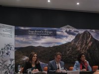 Borrego destaca el "gran potencial" del turismo ornitológico, que atrae a 50.000 turistas europeos al año