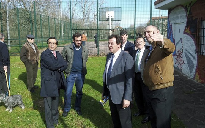  Visita A La Pista Polideportiva Del Parque De La Barquera