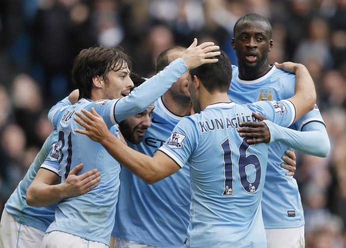 El Manchester City celebra el primer gol de Negredo