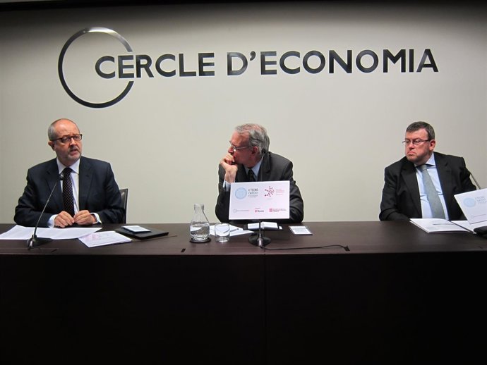 F.Puig, A.Costas (Círculo de Economía) y J.W.Carnes (CTecno)