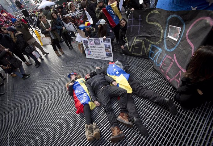 Venezolanos en Time Square 