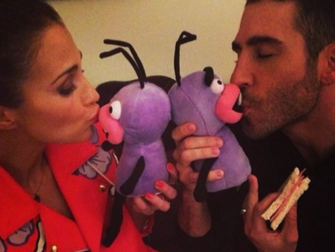 Pablo Motos le planta un beso a Miguel Ángel silvestre