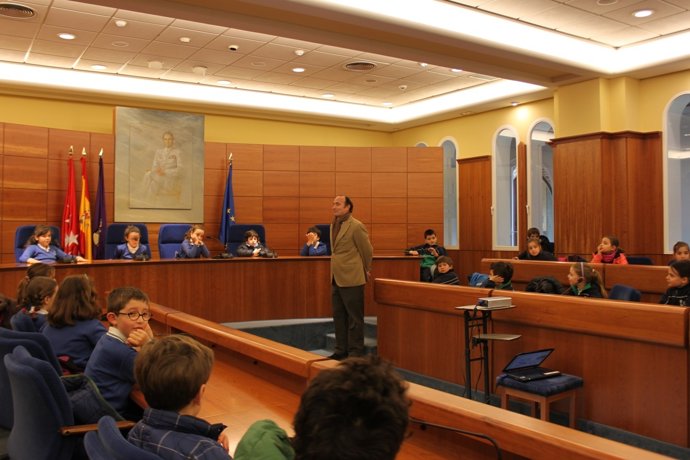 Visita al ayuntamiento de Pozuelo