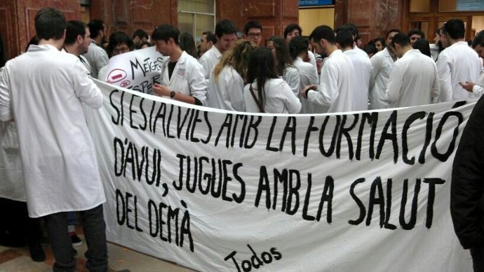 Protesta de médicos de residentes en el Hospital Vall d'Hebron