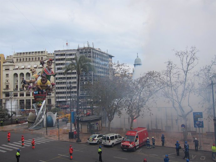 Imagen de archivo de una mascletà en la Plaza del Ayuntamiento