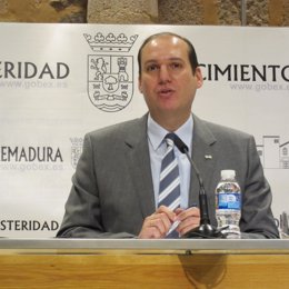 Luis Alfonso Hernández Carrón