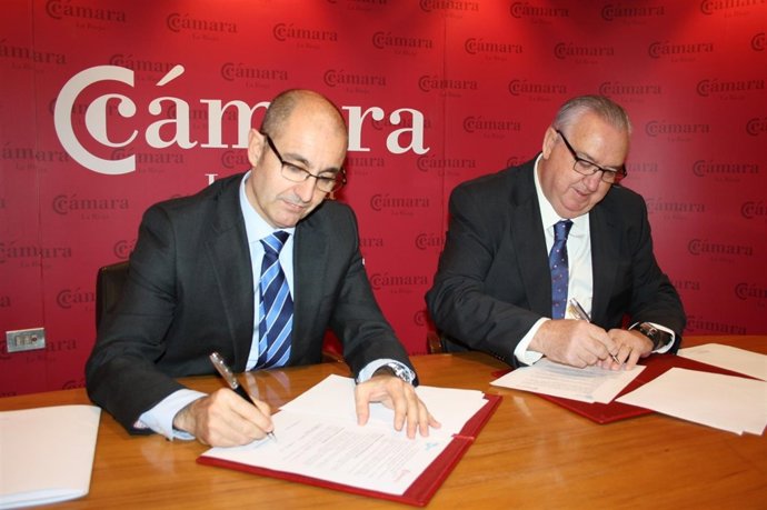 Firma de convenio entre la Cámara e Iberaval